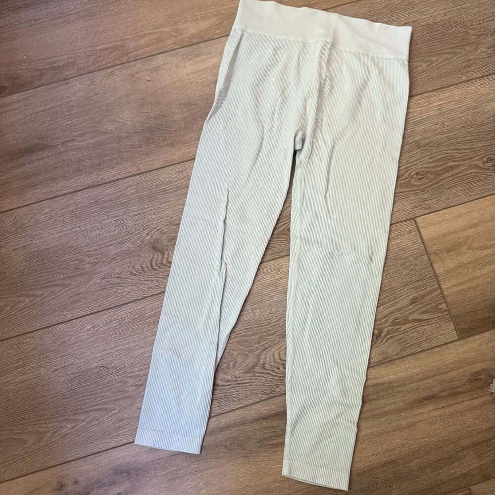 So Ribbed Leggings